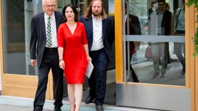 Grüne wollen CO2-Preis und 100 Euro für alle