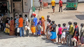 Sri Lanka trudelt dem wirtschaftlichen Abgrund entgegen