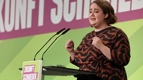 Grüne stützen die Linie der Bundesregierung