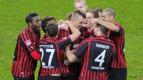 Mit dem Geist von zwei Idolen