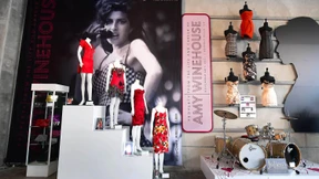 Andenken an Sängerin Amy Winehouse für vier Millionen Dollar versteigert