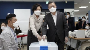 Das zerstörte Bild des Saubermanns Moon Jae-in