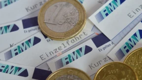 Warum die Preise für Bus und Bahn steigen müssen