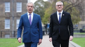 Die abtrünnigen Tories sammeln sich bei Farage