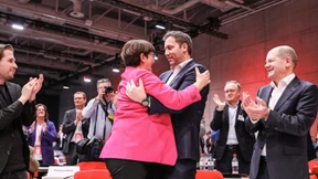 SPD will die „Fesseln“ der Schuldenbremse abschütteln