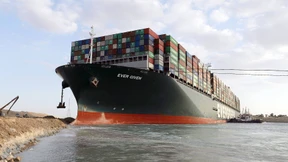 Die einen baggern, die anderen stellen Fragen