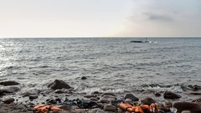 Das Baby aus dem Schlauchboot