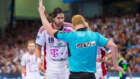 Fußballer diskutieren über Handballstrafen