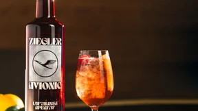 Spritziger Drink zum Abheben