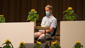 Zerschlagen nach  dem „Ego-Trip“