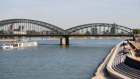 Kölner Rheinufer wird geöffnet