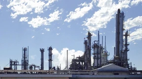 Chemie-Großfusion nimmt wichtige Hürde