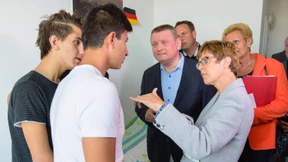  Kramp-Karrenbauer fordert Sanktionen gegen Quoten-Gegner