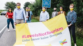 Forderungen nach Lösung für durch Corona getrennte Paare