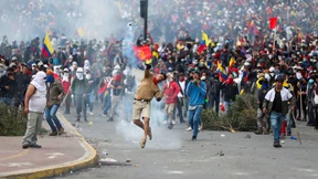 Präsident verhängt nach gewaltsamen Zusammenstößen Ausgangssperre