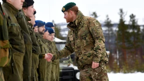 Prinz Harry verbringt Valentinstag in Eiseskälte