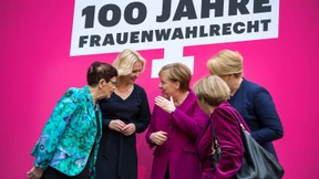 Merkel fordert deutlich mehr Frauen in Parlamenten
