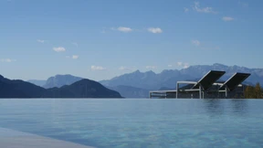 Dann gehen Sie doch in den Pool! 