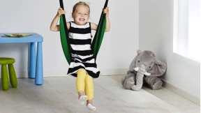 Ikea ruft Kinderschaukel „Gunggung“ zurück