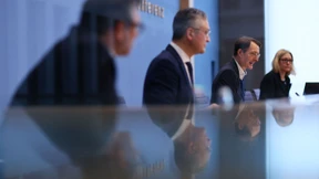 Lauterbach: Omikron-Welle derzeit gut unter Kontrolle