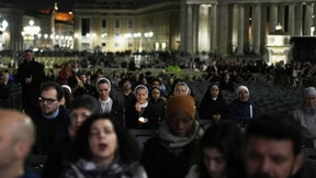 Papst weiter auf dem Weg der Besserung