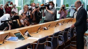 Olaf Scholz sagt, er sei fähig zur Selbstkritik – ohne es zu zeigen