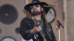 Billy Ray Cyrus ist verlobt