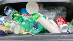 Regierung kapituliert vor Einwegmüll