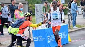 Wie „Bottle Claus“ ein Held des Internets wurde