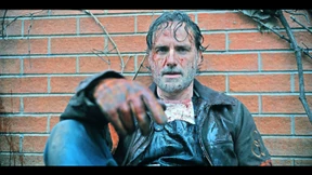 Die Überlebenden grüßen uns