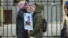 Entwurzelt, zerstreut, für Putin in den Krieg geschickt