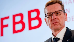 Berliner Flughafenchef übersteht chaotisches Krisentreffen - vorerst