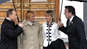 Die peinlichen Hymnen von Doris Schröder-Köpf auf Putin