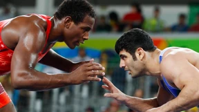 Jeder Schlag ein Sieg, jeder Satz unerträglich