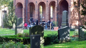 Schnittchen in der Aufbahrungshalle