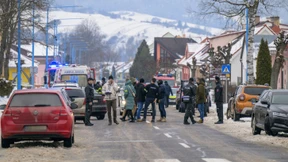 18-Jähriger tötet zwei Menschen bei Messerangriff in Gymnasium