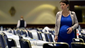 AfD legt trotz Petrys Rückzug wieder zu