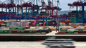 Deutsche Exporte sinken im Juli leicht