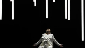 Schwimmen im gestürzten All