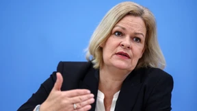 Faeser fordert hartes Durchgreifen des Rechtsstaates