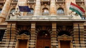 Ungarns Zentralbank erhöht Leitzins um 185 Basispunkte