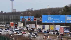 Al-Wazir will keine zehnspurigen Autobahnen