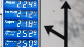 Klingbeil will Benzinpreis deckeln, Reiche zurückhaltend