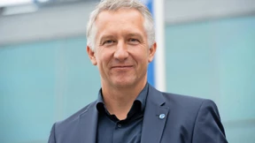 Wie Frank Baumann Schalke 04 umkrempeln will