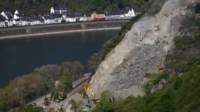 Bahn öffnet gesperrte Rheinstrecke schon Samstag