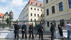 Bilderberger gegen Aluhüte