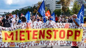 Großdemonstration gegen steigende Mieten in Berlin
