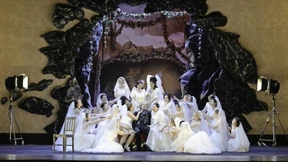 Mehr Dekor als Deutung