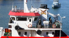 Von Migranten gekapertes Boot in Valletta angekommen