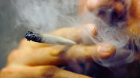 Mehr Bankdrücker und ein paar Joints